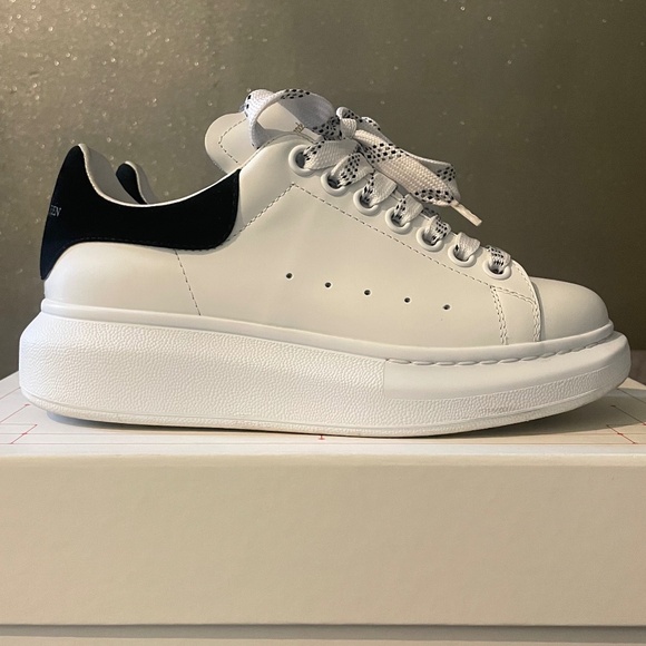 Alexander McQueen sneakers men’s size 5.5 - Picture 1 of 6
